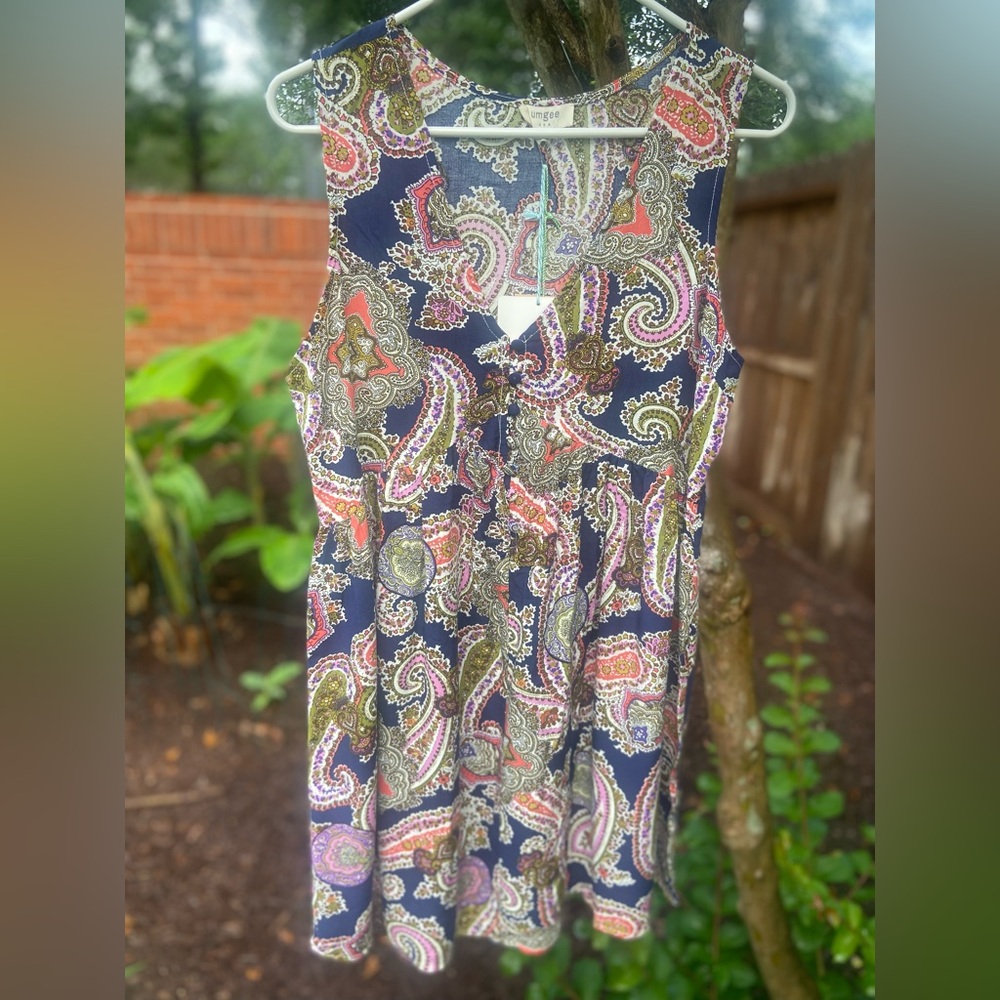 UMGEE NWT Navy Paisley V Neck Sleeveless Boho
Casual Dress Size Small